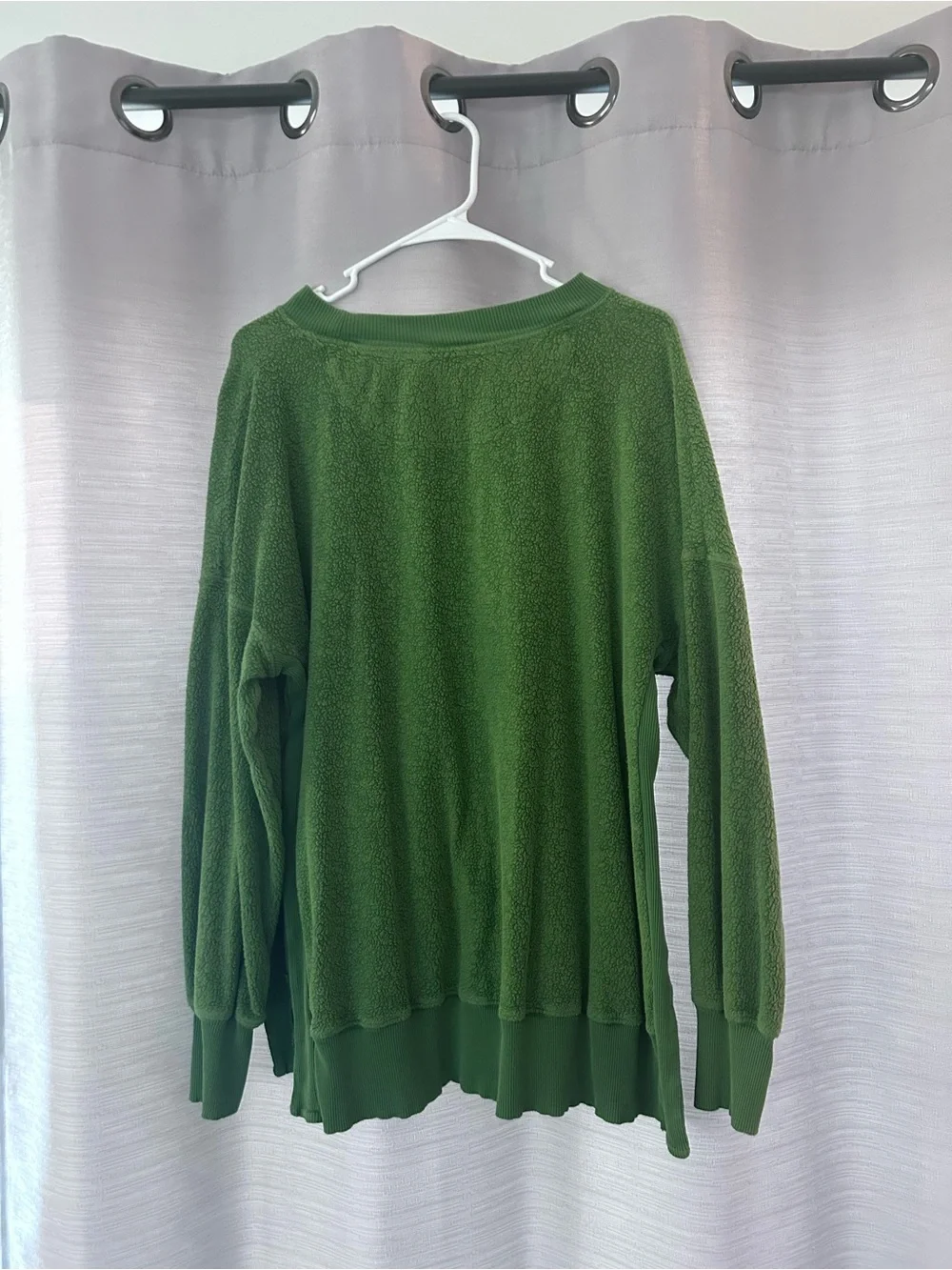 Aerie Green Fuzzy Oversized Sweatshirt Sz L Ribbed Side Slit Shirt A Little Nice